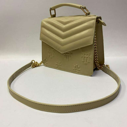 Women’s clutch 350.00$