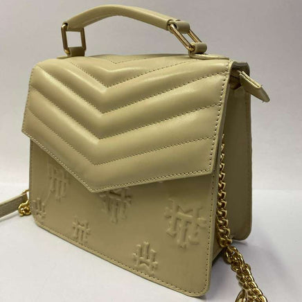 Women’s clutch 350.00$